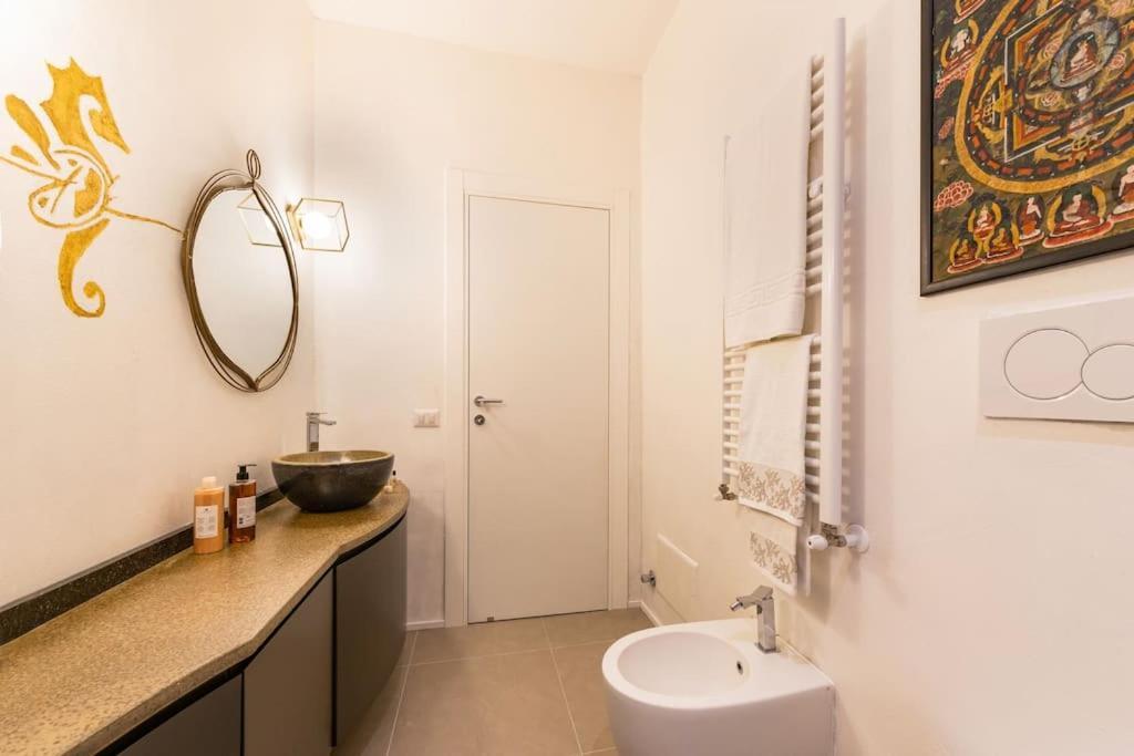 Charming Luxury Apartment: Center *