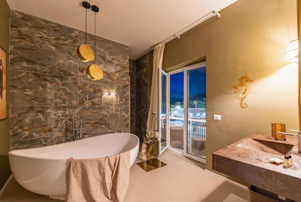 Charming Luxury Apartment: Center Appartamento Sorrento